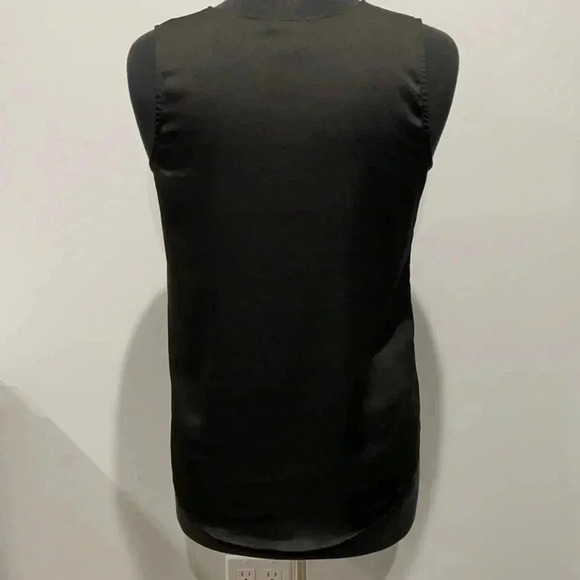 Ann  Taylor sleeveless blouse - Picture 2 of 5